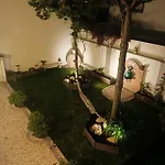 Casa Do Largo * Atouguia Da Baleia
