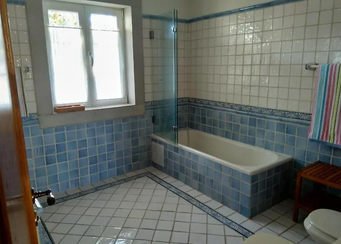 Casa Do Largo Atouguia Da Baleia