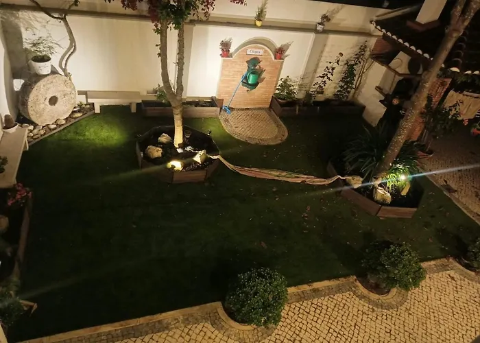 Casa Do Largo Atouguia Da Baleia